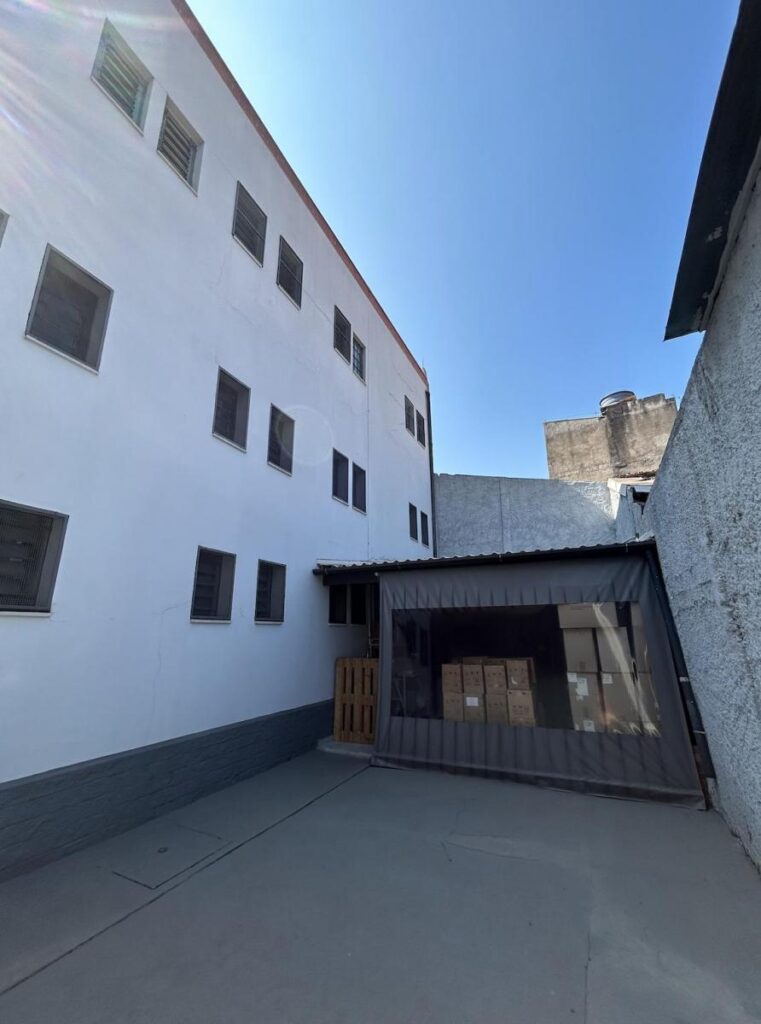 Galpão Comercial em Santo Amaro - 450m² - 7 vagas - Locação - João Dias