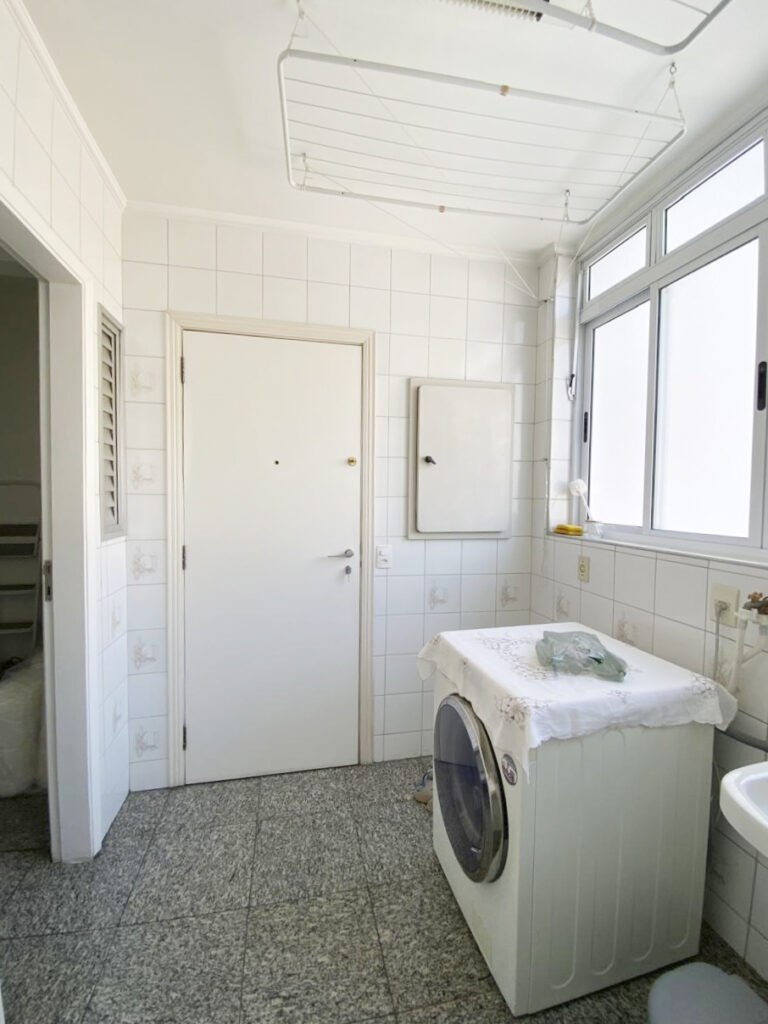 Campo Belo 3 dormitórios, 150m, 3 quartos, 1 suíte, 2 vagas, perto do metrô, Rua João Alvares Soares, Rua Edson, Vieira de Morais, Maison